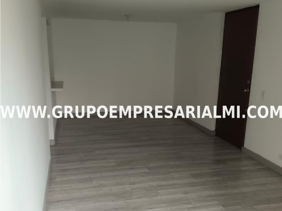 FABULOSO APARTAMENTO EN VENTA - SECTOR LOMA DE LOS BERNAL COD: 32282