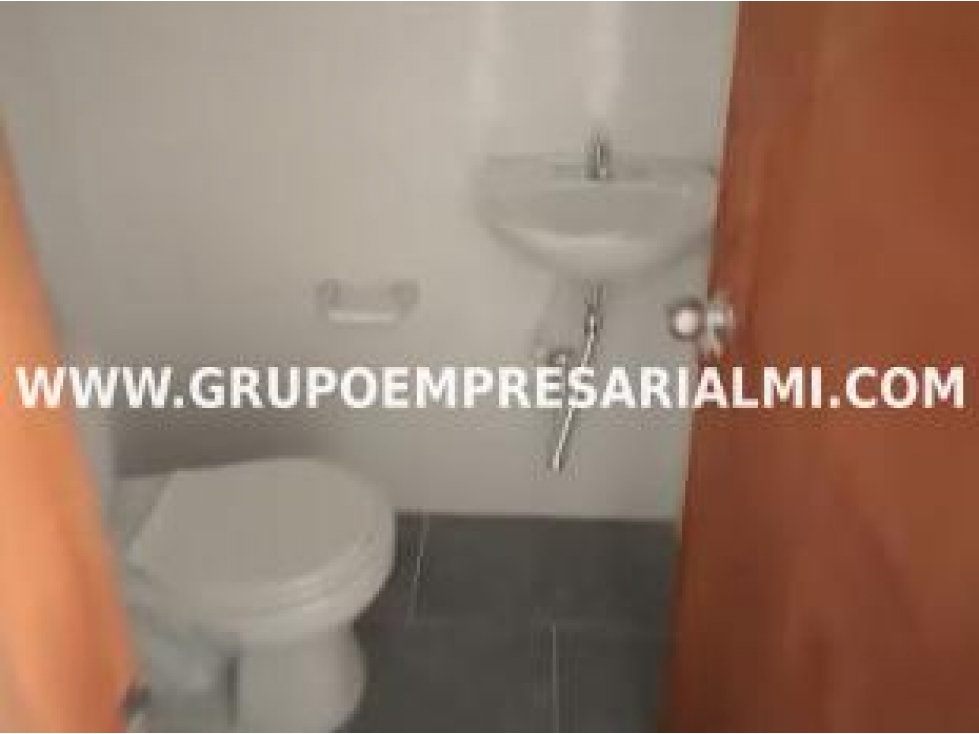 FABULOSO LOCAL EN ARRIENDO - SECTOR CONQUISTADORES COD: 31802 — foto 3