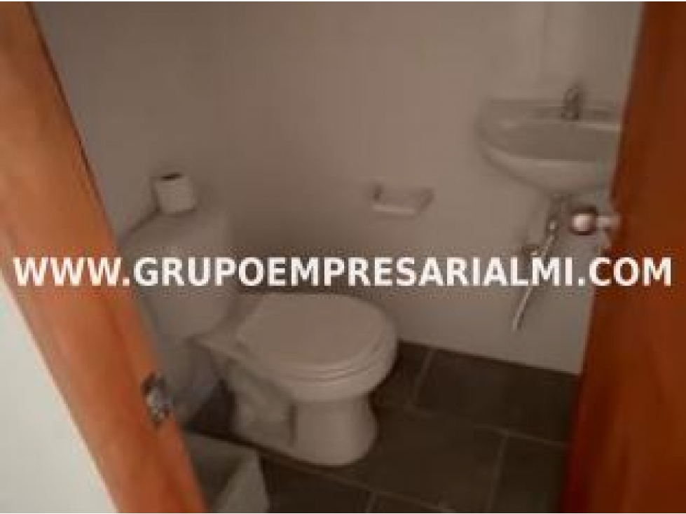 FABULOSO LOCAL EN ARRIENDO - SECTOR CONQUISTADORES COD: 31802 — foto 4