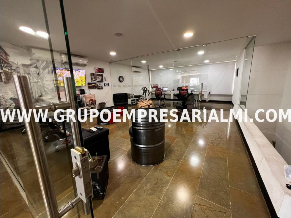 FABULOSO LOCAL EN ARRIENDO - SECTOR CASTROPOL COD: 32899 — foto 2