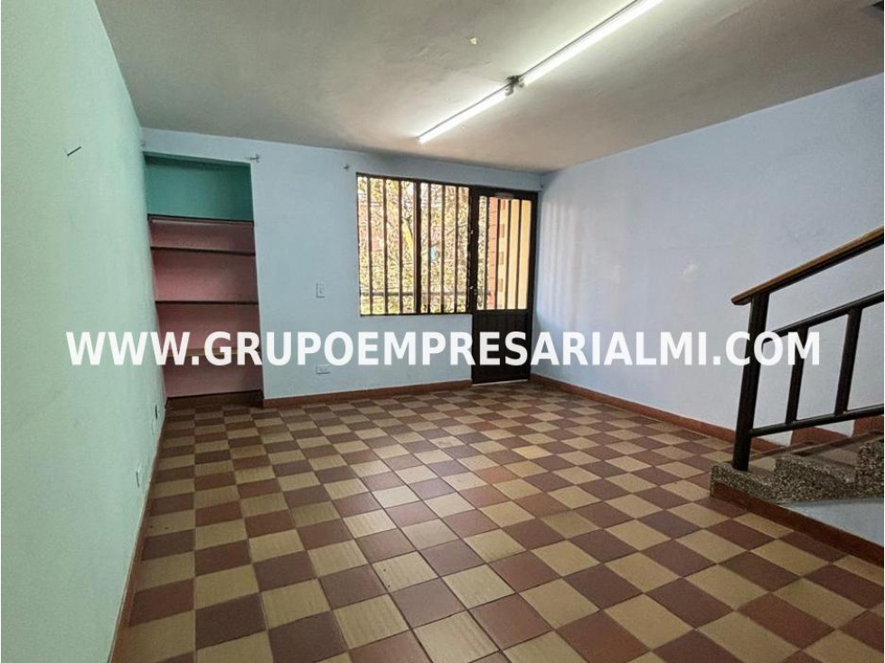 FABULOSO LOCAL EN VENTA - SECTOR MESA COD: 32856