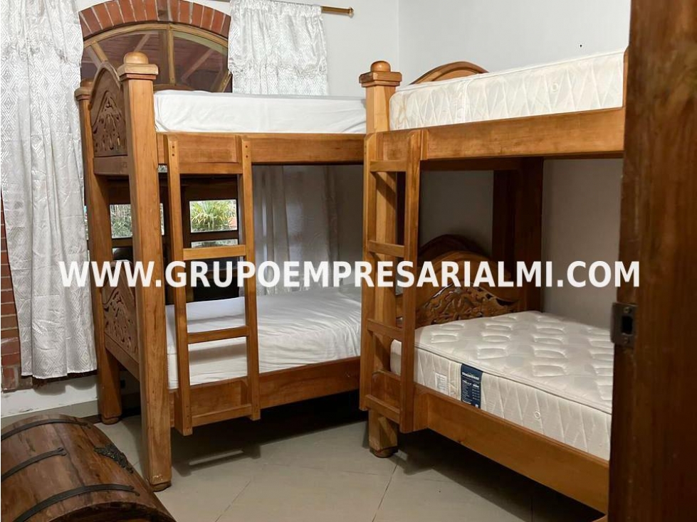 FANTÁSTICA CASA FINCA EN ARRIENDO - VEREDA ROMERAL COD: 31900 - 3