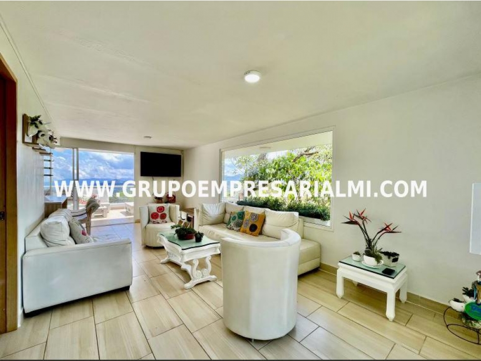 FANTÁSTICA CASA FINCA EN VENTA - SECTOR MARINILLA COD: 32809