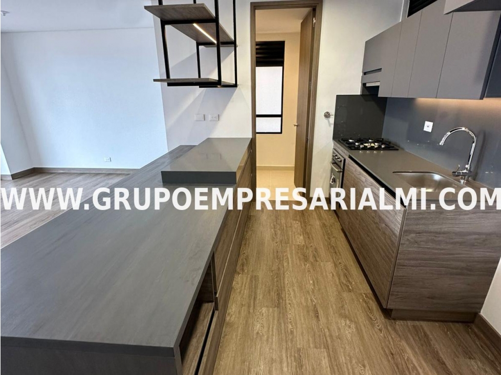 FANTÁSTICO APARTAMENTO EN ARRIENDO - SECTOR LOS BALSOS COD: 31539 — foto 2