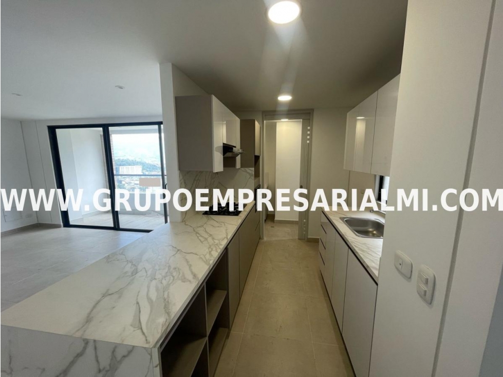 FANTÁSTICO APARTAMENTO EN ARRIENDO - SECTOR CASTROPOL COD: 31909 — foto 2