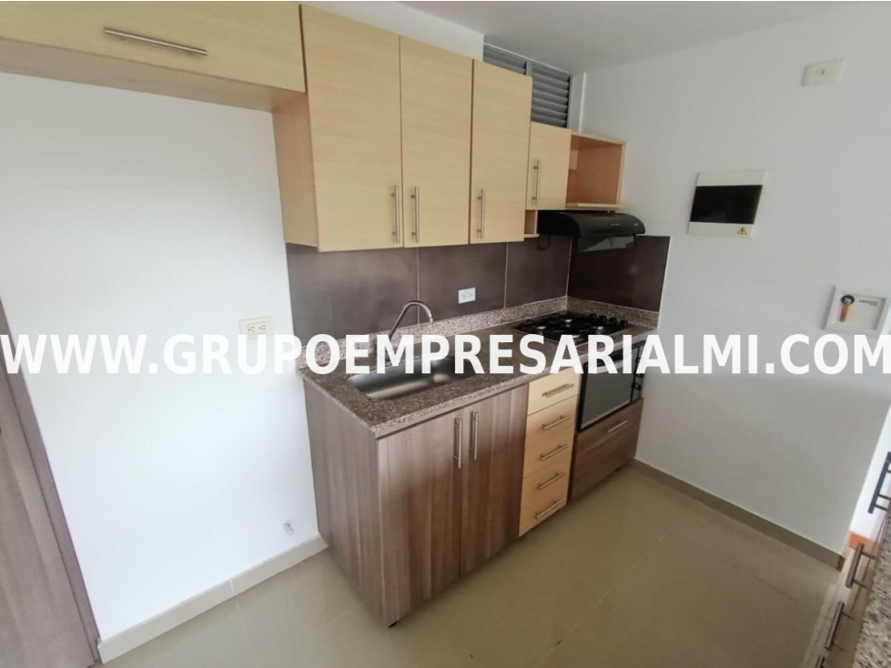 FANTÁSTICO APARTAMENTO EN ARRIENDO - SECTOR LA ALDEA COD: 32126 — foto 3