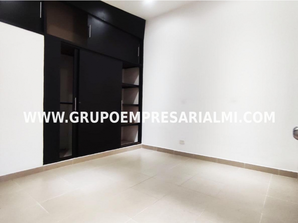 FANTÁSTICO APARTAMENTO EN VENTA - SECTOR LAURELES COD: 31271 — foto 6