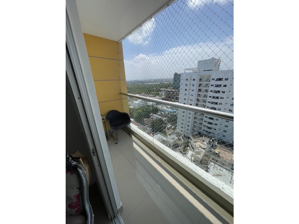 VENTA DE APARTAMENTO DE TRES HABITACIONES EN MANGA