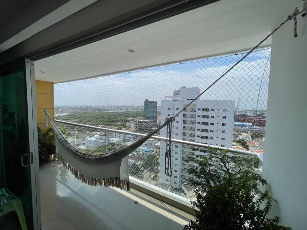 VENTA DE APARTAMENTO DE TRES HABITACIONES EN MANGA — foto 2