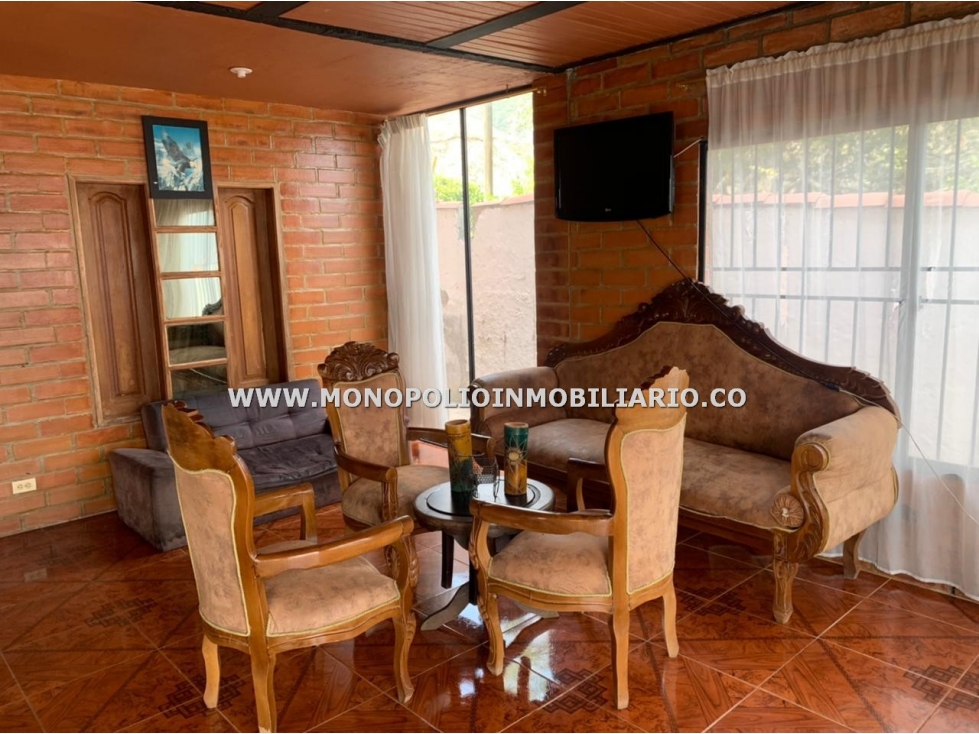 FINCA AMOBLADA EN ARRIENDO - SECTOR SANTA FE DE ANTIOQUIA COD: 23064 - 3