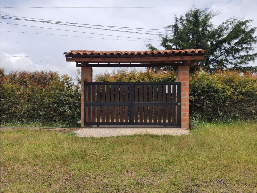 Finca amoblada en Marinilla con 3.379 m² y excelente ubicació — foto 3