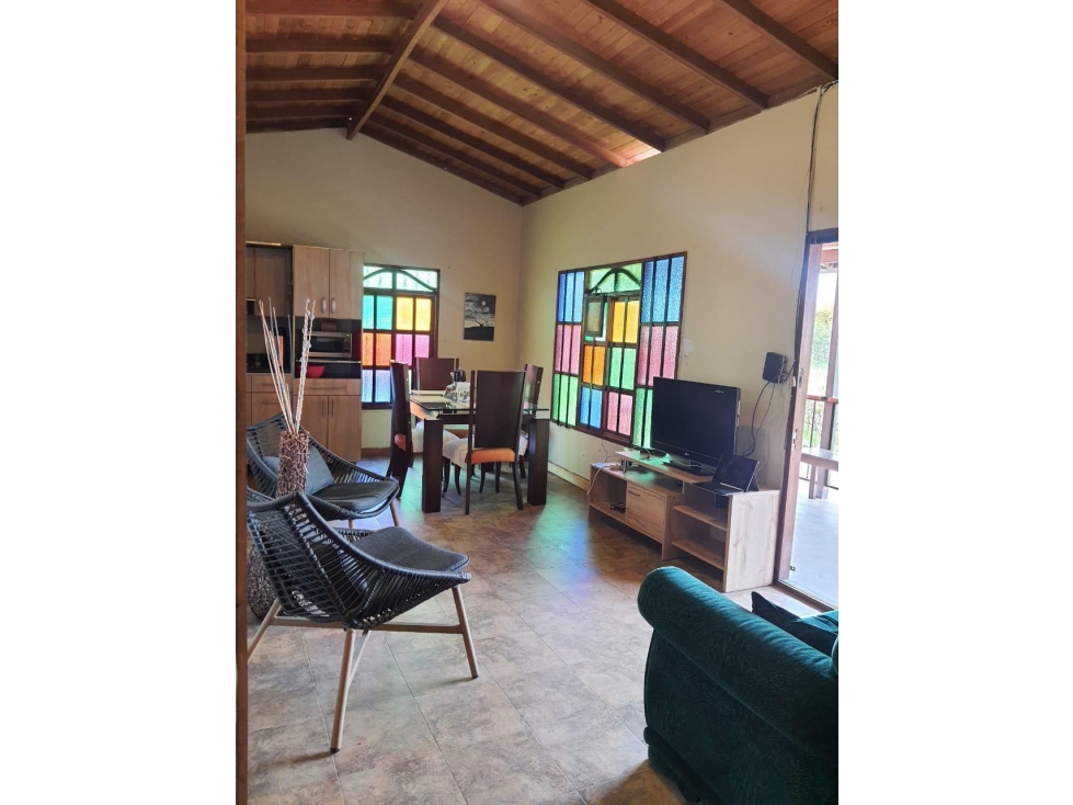 Finca amoblada en Marinilla con 3.379 m² y excelente ubicació — foto 4