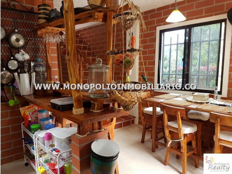 FINCA AMOBLADA EN ARRIENDO - SANTA FE DE ANTIOQUIA COD: 10313 - 1