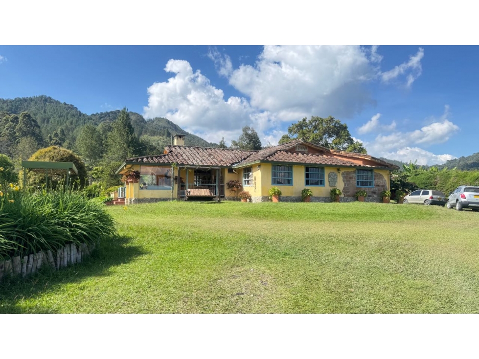 Finca campesina independiente para la venta en la ceja LDC