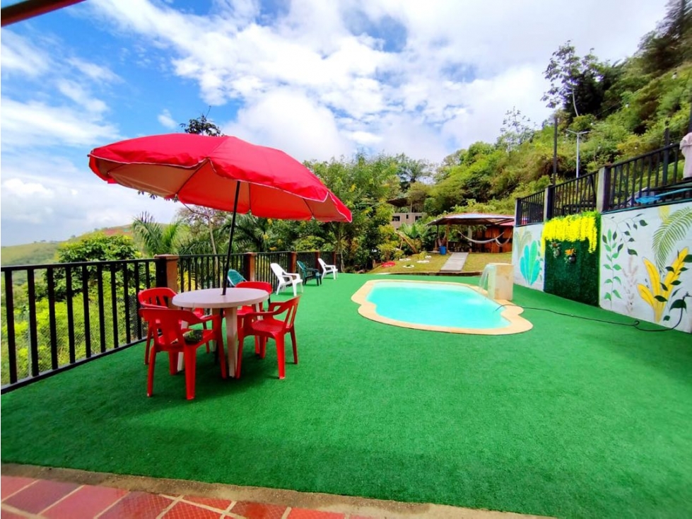 Finca campestre con piscina en venta - La Buitrera Palmira Valle