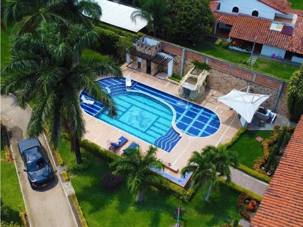 Finca campestre de lujo amoblada en venta Rozo Palmira Valle Colombia