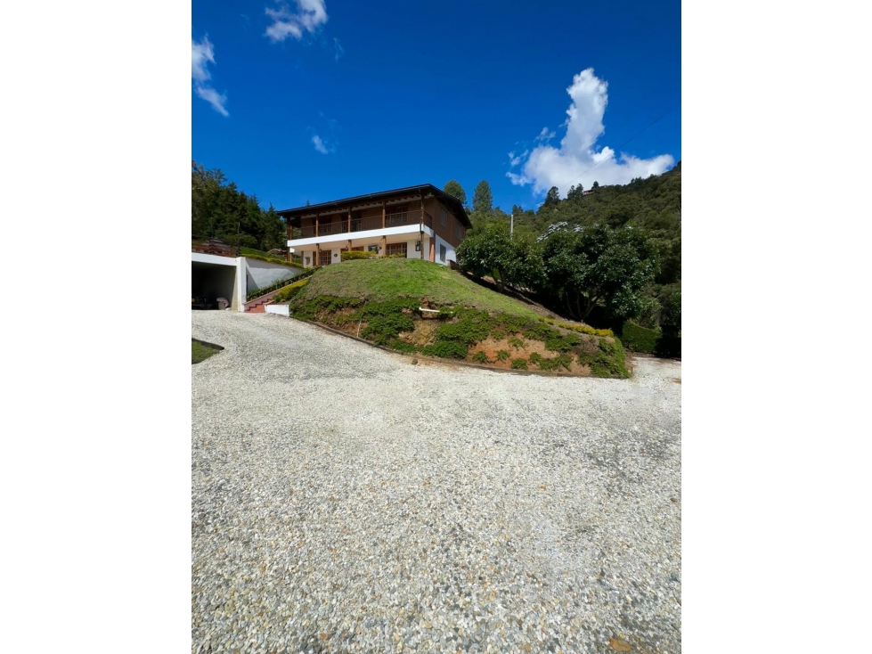 FINCA CAMPESTRE EN VENTA | GUARNE, SECTOR LA CLARA - 4