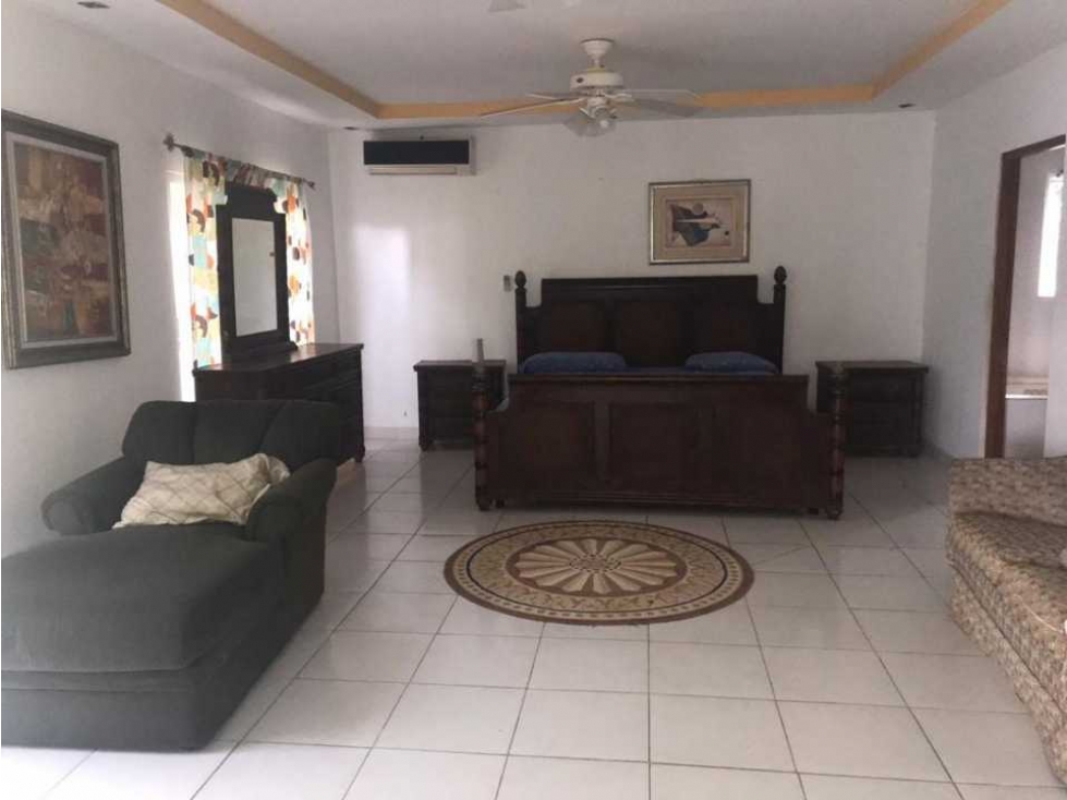 FINCA CON 3 CASAS / A LA ORILLA DEL RIO / CHAME / 5 HECTÁREAS — foto 4