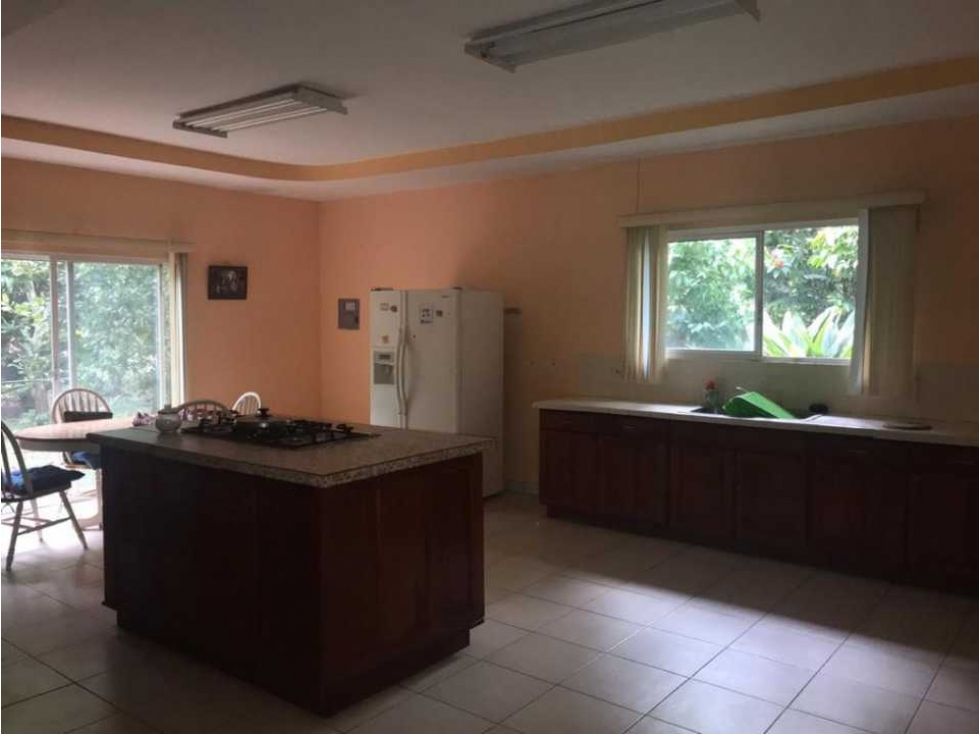 FINCA CON 3 CASAS / A LA ORILLA DEL RIO / CHAME / 5 HECTÁREAS — foto 6