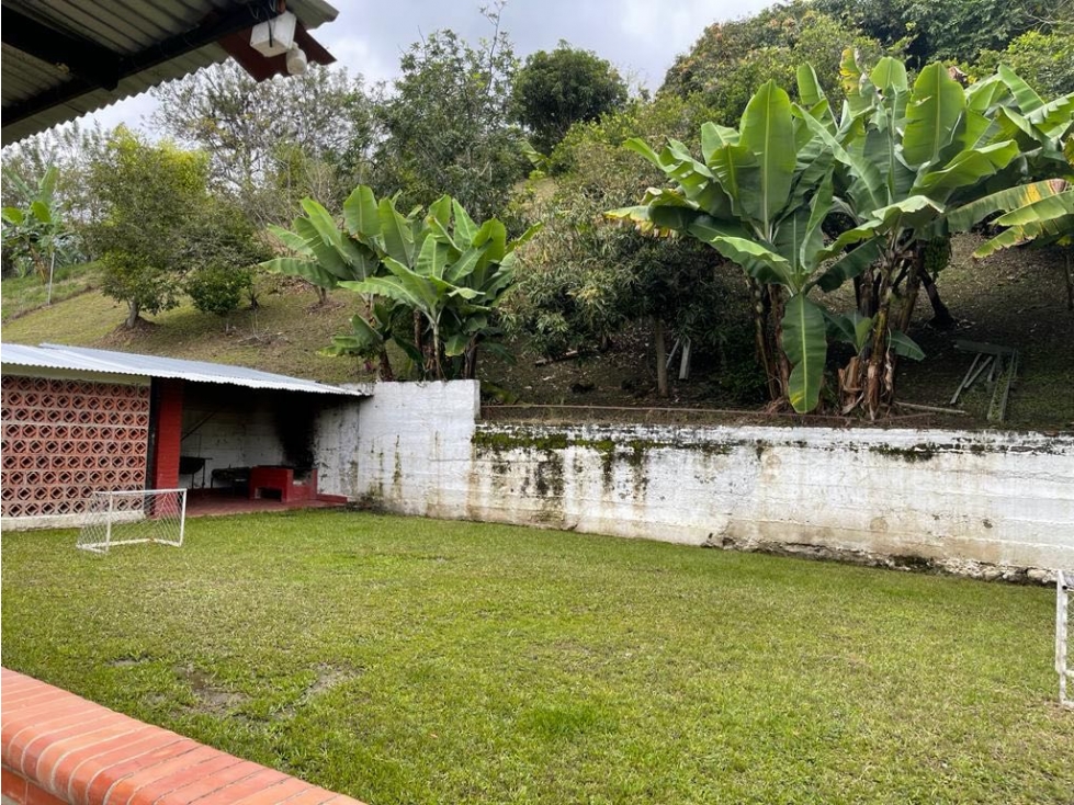 Finca de 1.300m2 con piscina en venta La Buitrera Palmira Valle - 5