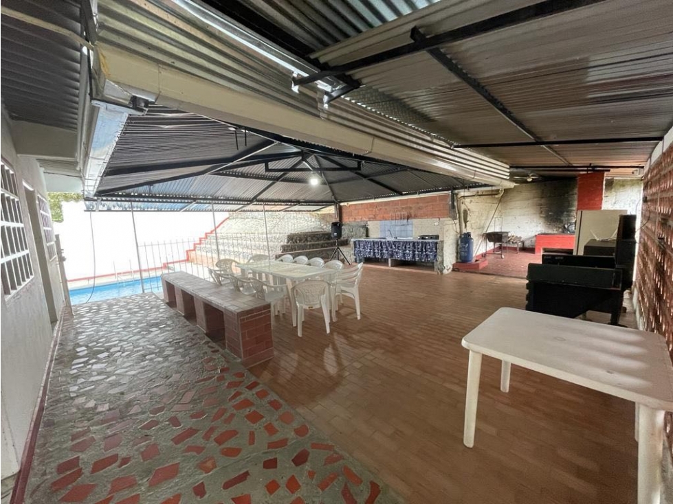 Finca de 1.300m2 con piscina en venta La Buitrera Palmira Valle - 6