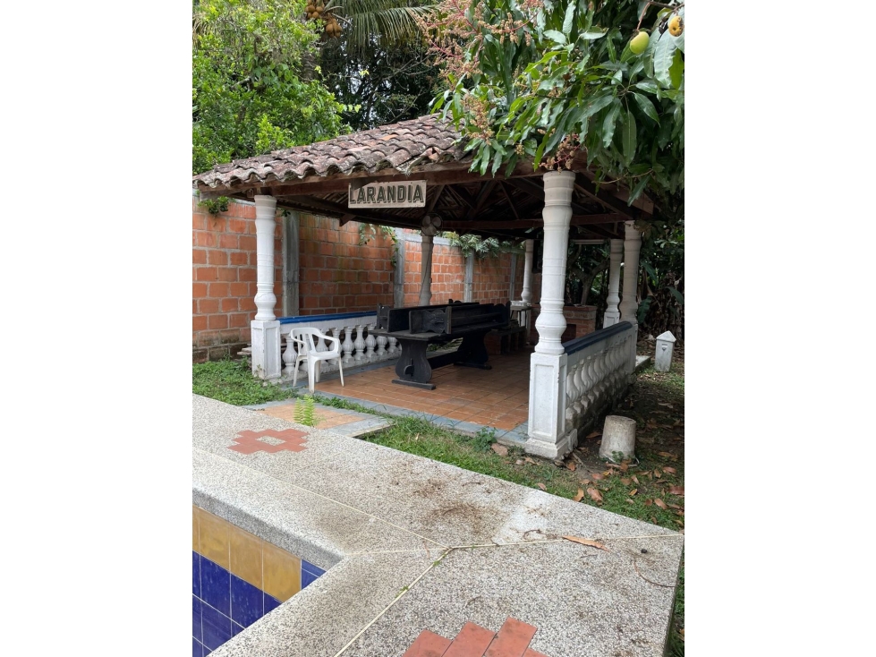 Finca de 600 m2 con piscina en venta permuta La Buitrera Palmira Valle — foto 3