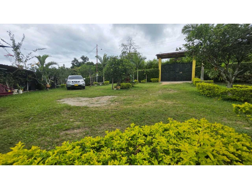 Finca de 3025 M2 en 595 mill negociables en La Mesa Cund