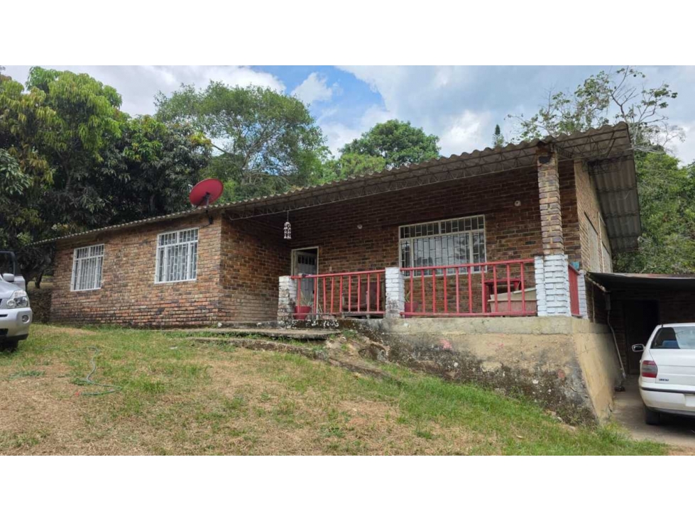 Finca de 4400 M2 en 450 mill negociables en #lamesacundinamarca - 1