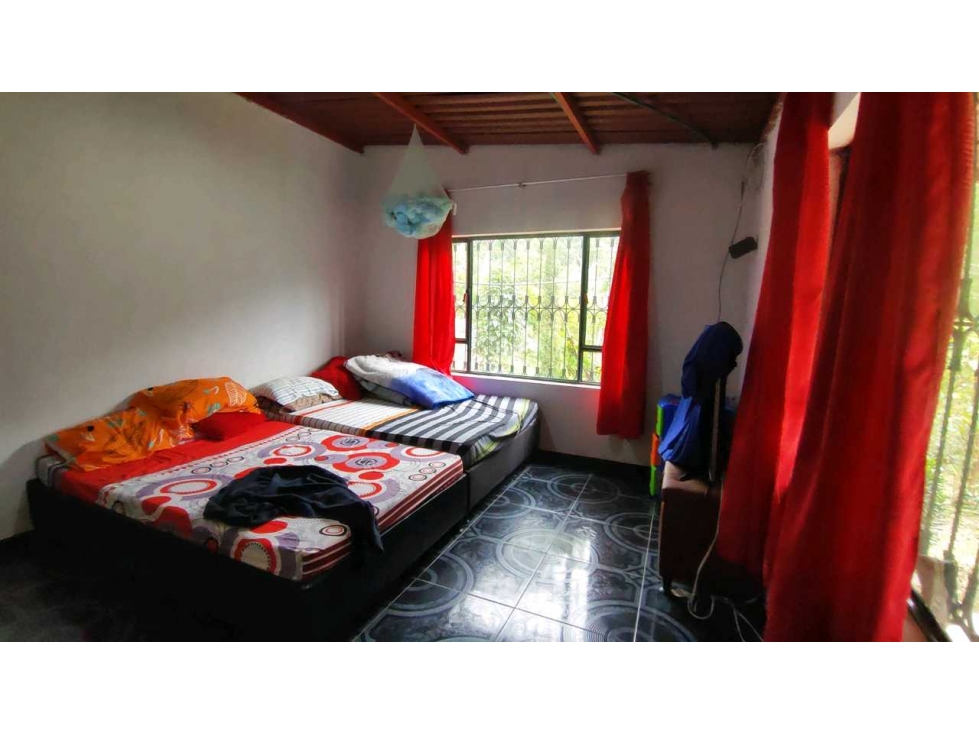 Finca de 4500 M2 en 320 mill en Tena Cund - 2