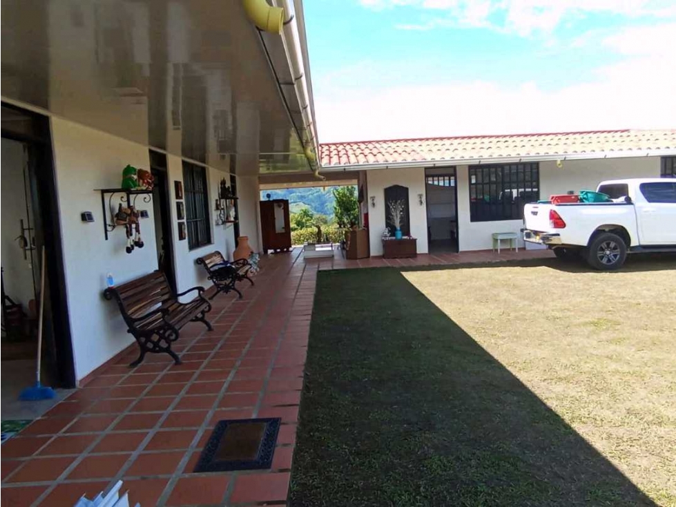 Finca de descanso con dos casas campestres Vereda El Trébol