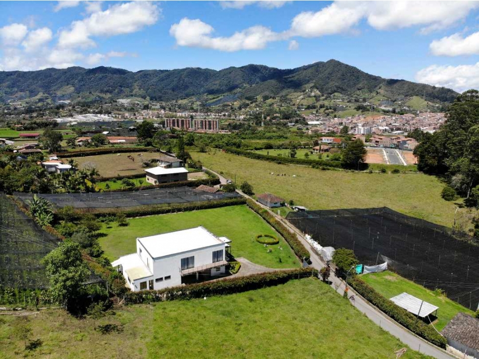 FINCA DE LUJO EN VENTA EN EL CARMEN DE VIBORAL — foto 3