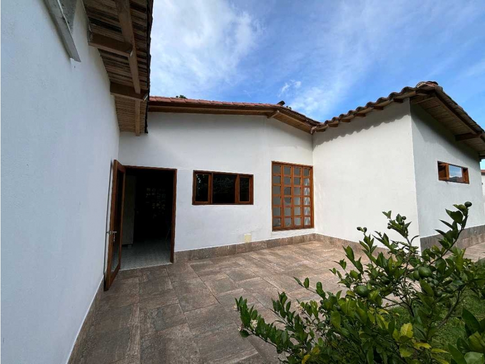 Finca de un nivel en Urbanizaciónabierta La Ceja