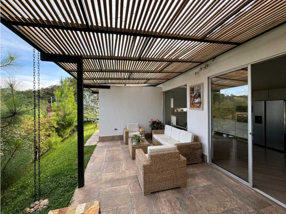 Finca de un nivel en Urbanizaciónabierta La Ceja — foto 3