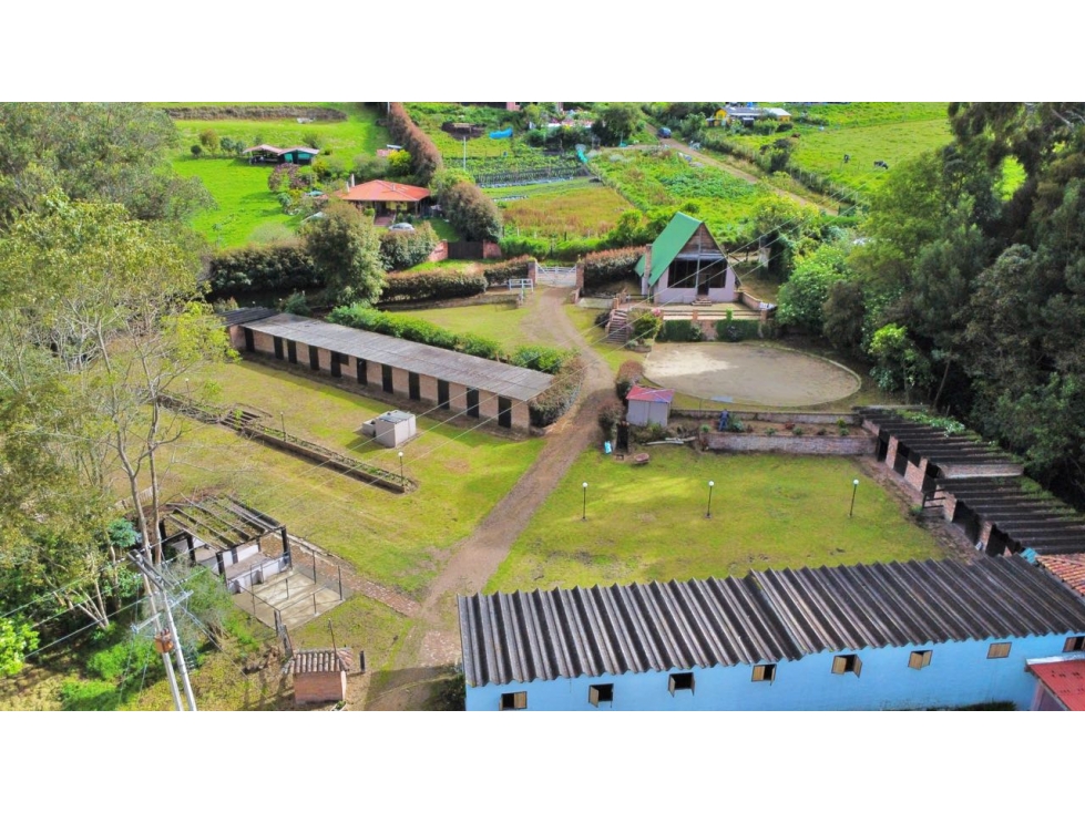 Finca en Arriendo Facatativa con pesebreras Alto del Vino - 2