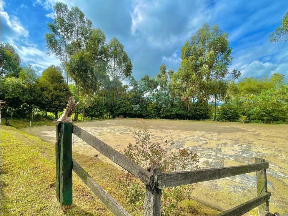 Finca en Arriendo Facatativa con pesebreras Alto del Vino - 4