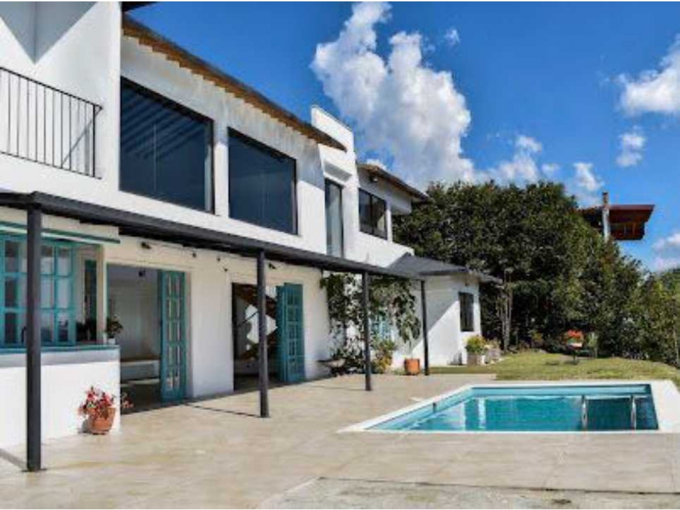 Finca de 2.915 m² con 6 alcobas en venta en Norte América, Bello