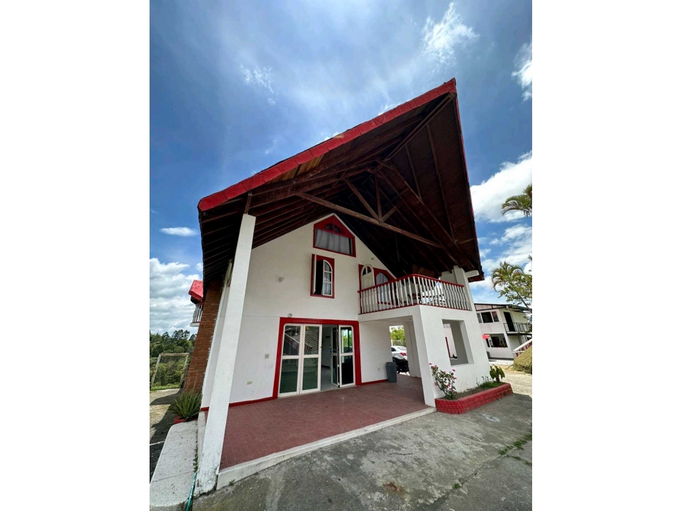 SE ALQUILA FINCA VACACIONAL POR DIAS, Av CONDINA — foto 3