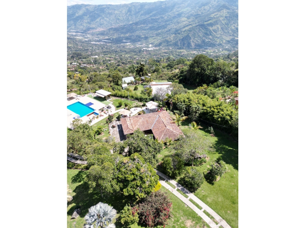 Finca en Copacabana Antioquia 32000 metros El Zarzal 9600 millones — foto 2