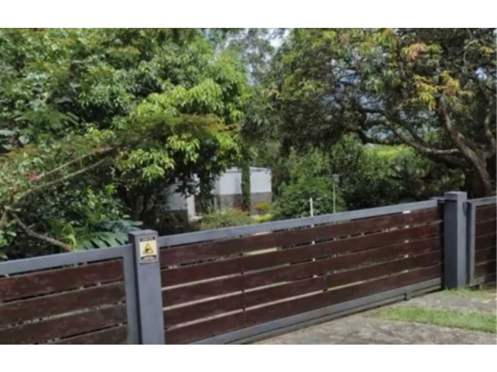 Finca 2.639 m², 4 alcobas, vereda El Zarzal, Copacabana — foto 2