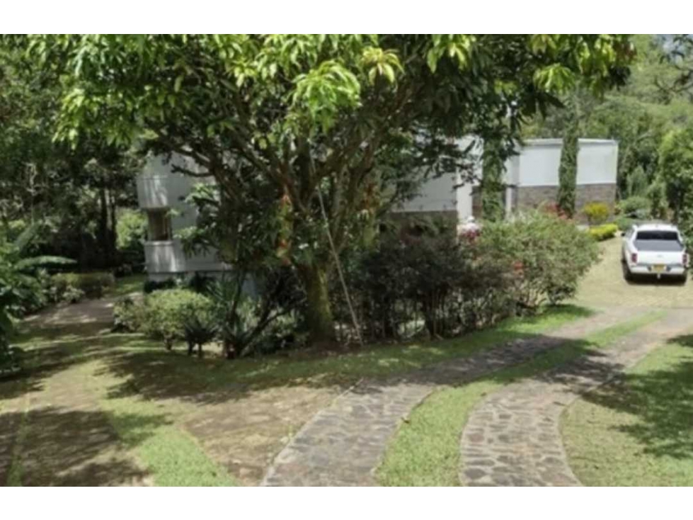 Finca 2.639 m², 4 alcobas, vereda El Zarzal, Copacabana — foto 3