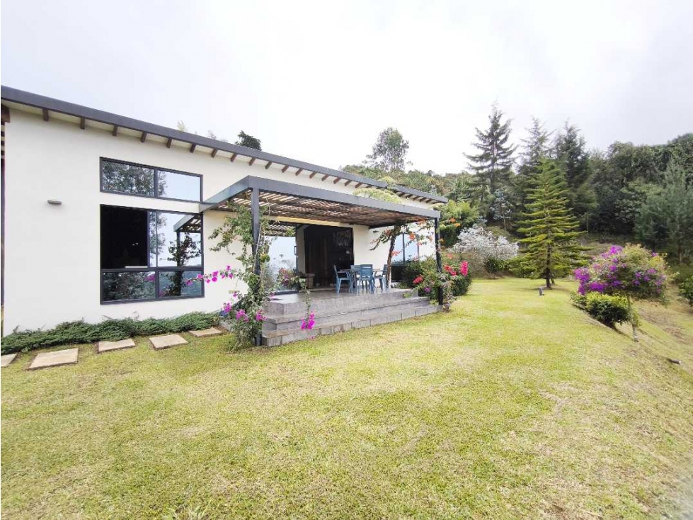 Finca en El Retiro con 5.000 m², agua de nacimiento y árboles frutales