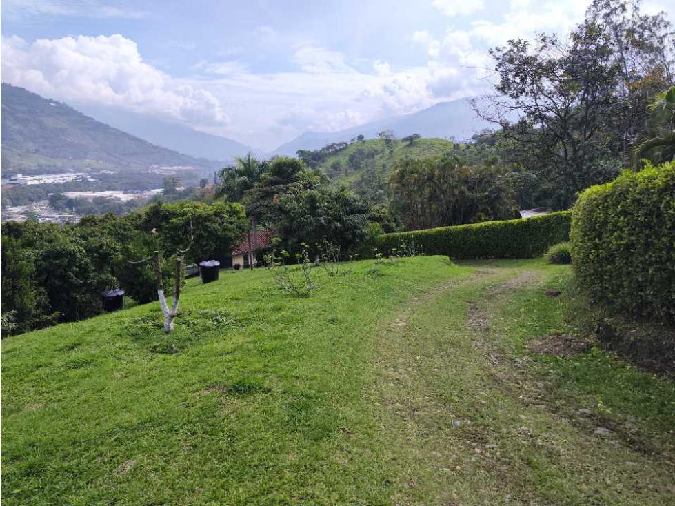 Finca 6.855 m², 5 alcobas, vereda El Totumo, Girardota — foto 6