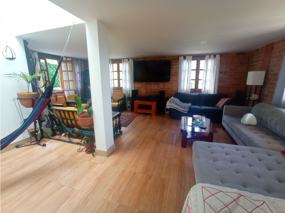 HERMOSA CASA FINCA EN LA VEREDA LA CLARITA EN GUARNE — foto 2