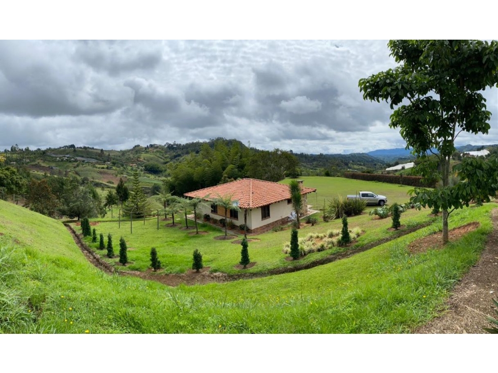 Finca en Marinilla con área de bosque nativo
