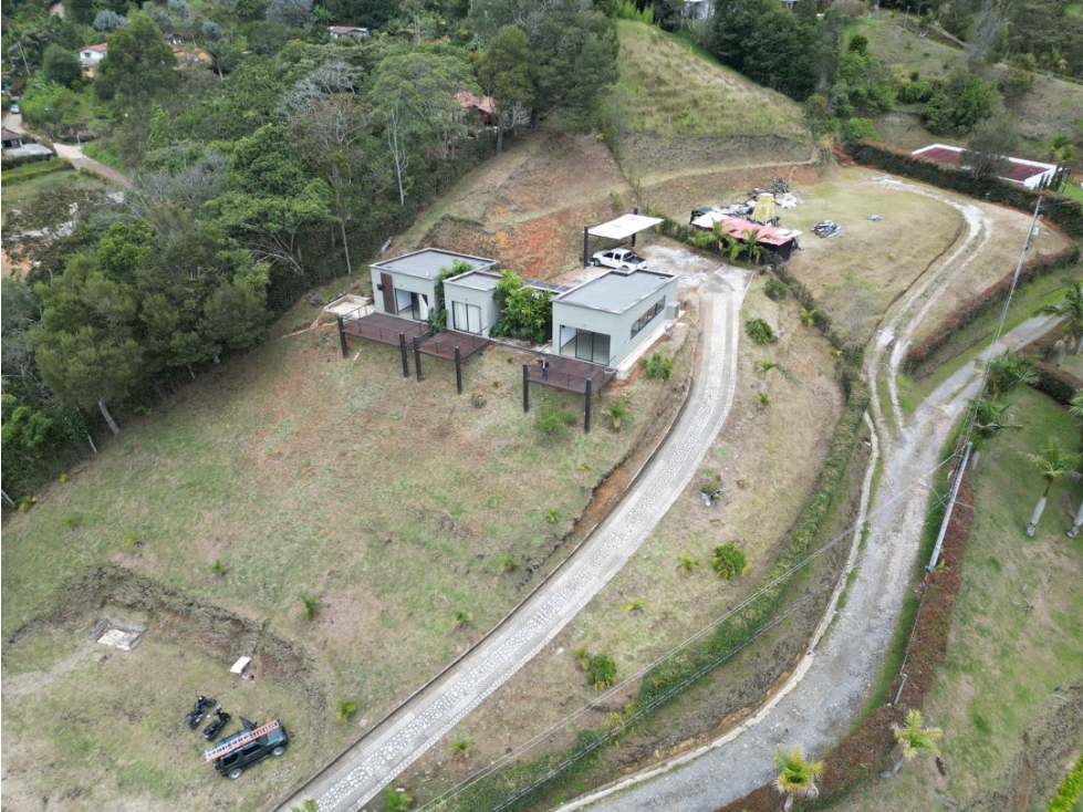 Finca en Parcelación con portería sin vigilancia - 1