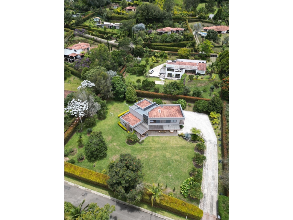 Finca en Parcelacion cerrada a la venta vía Ríonegro