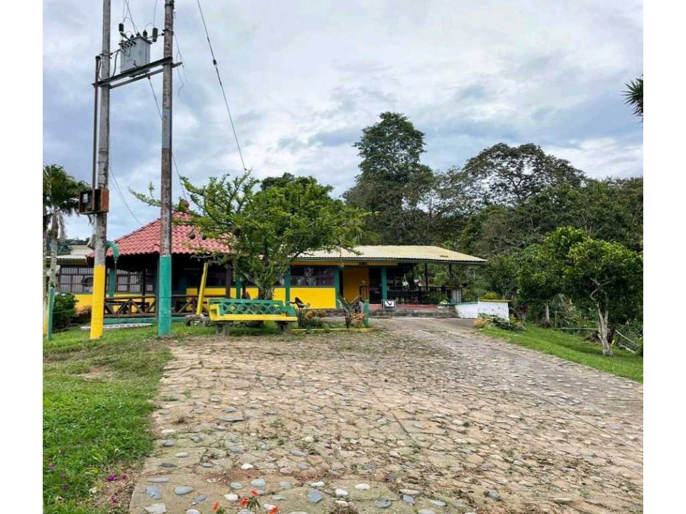 Finca ganadera a 5 minutos del parque principal deRestrepo Valle - 3