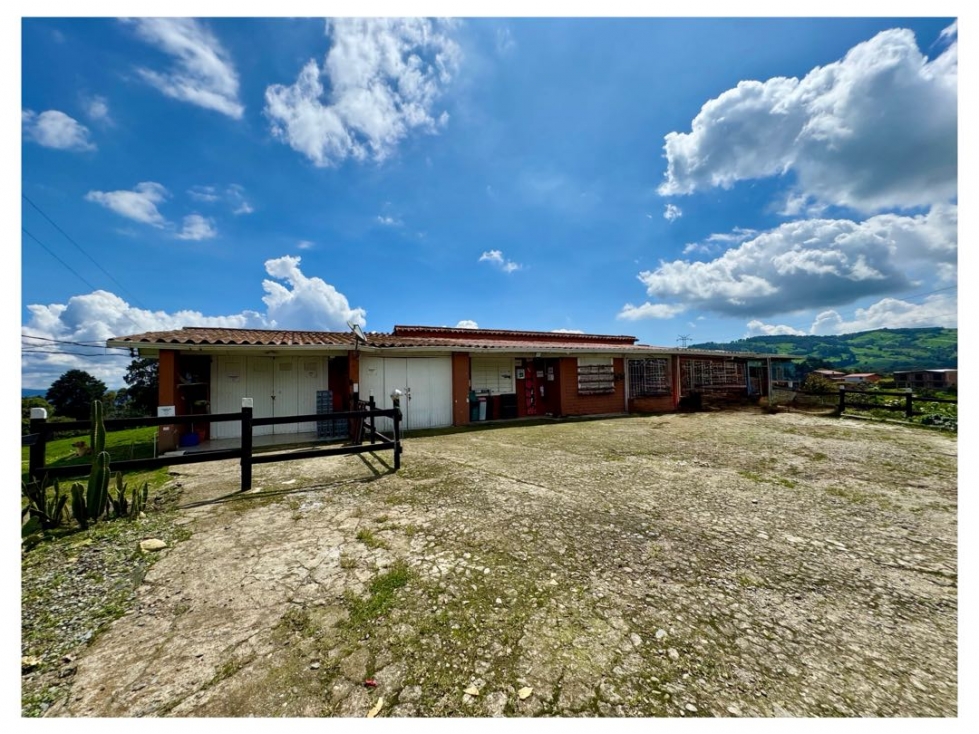 Finca en San Félix a 15 km de Medellín y 27 km de san Pedro de los mgr — foto 2