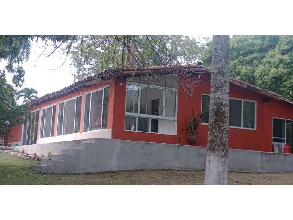 Finca en San Jerónimo, Antioquia , en venta. — foto 2