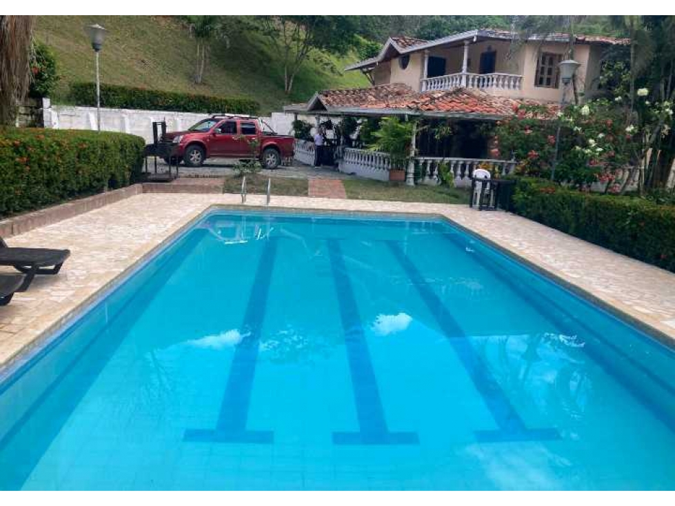Finca en San Jerónimo en venta.